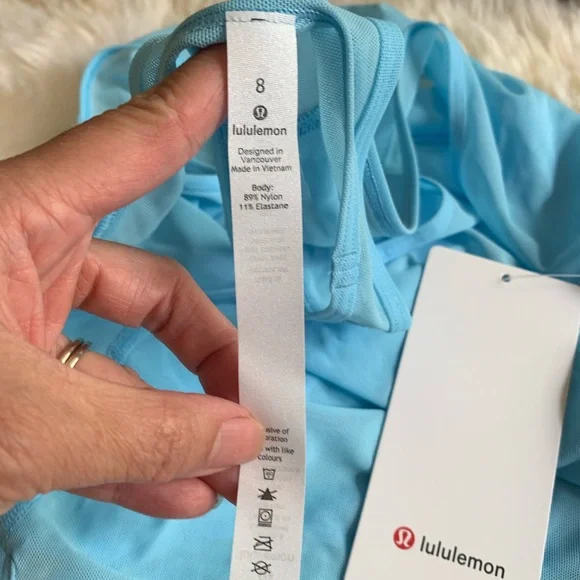 Lululemon Athletica Blue Sleeveless Tank Top - Picture 2 of 3